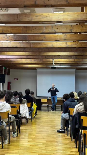Fotografie de la Educație financiară pentru un viitor sustenabil